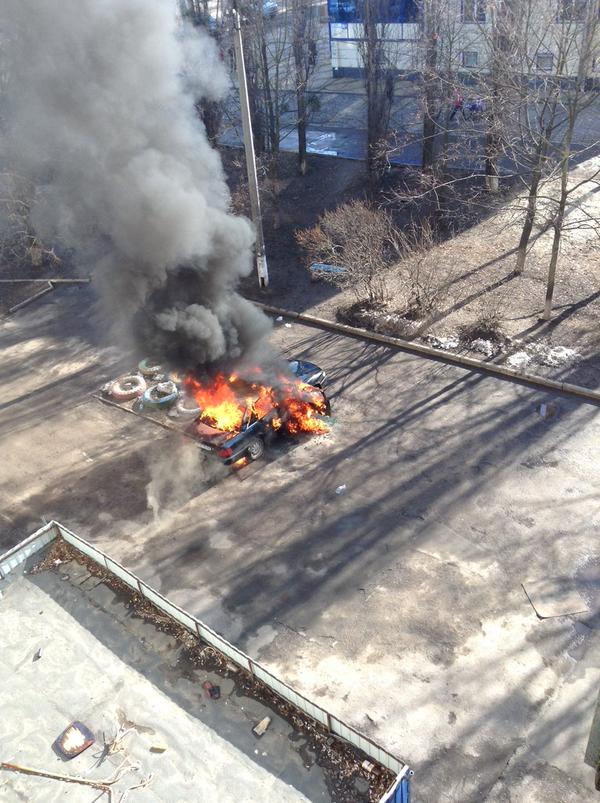 В Харькове сгорела еще одна машина. МВД успокаивает: это не теракт. ФОТО