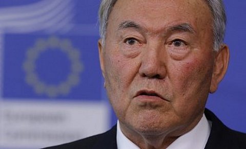 Назарбаев в пятый раз идет в президенты