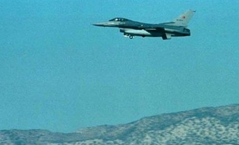 Турецкие истребители «вежливо» сопроводили российский самолет-шпион