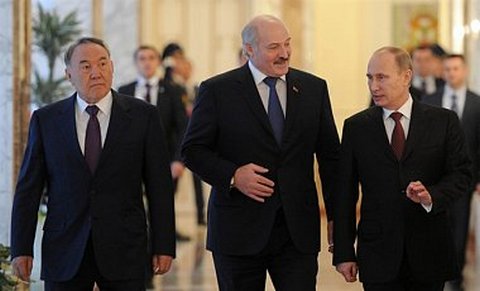 Назарбаев надеется встретиться  с Путиным и Лукашенко 20 марта