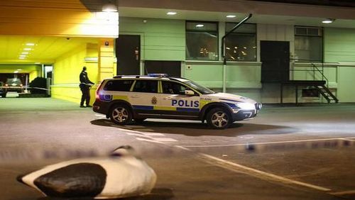 В Швеции неизвестные расстреляли посетителей ресторана, есть жертвы. ВИДЕО