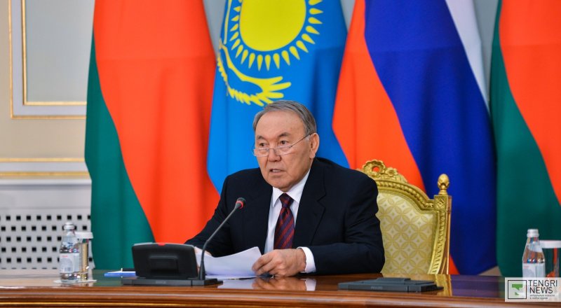 Назарбаев объяснил Путину, что Казахстану нужна территориально целостная Украина