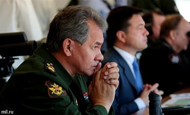 Шойгу: Россия развернула в Крыму полноценную войсковую группировку