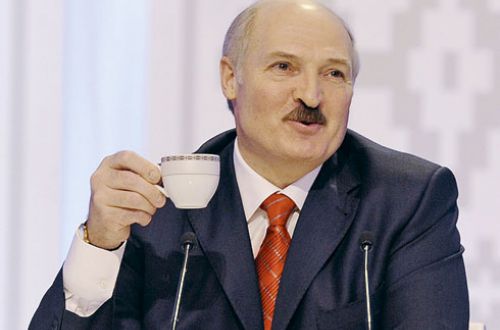 Лукашенко пытается прорвать международную изоляцию