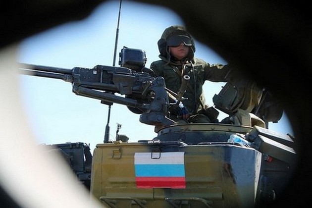 РФ разворачивает на границе с Украиной группировку в 50 бронемашин и 2 тыс. военнослужащих