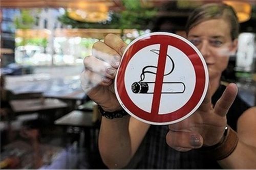 С 2018-го вводится общий запрет на курение