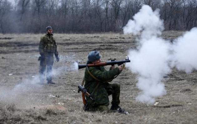 На Луганщине с утра боевики пошли в атаку
