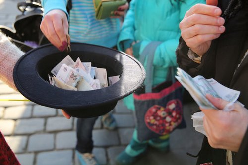 В России массовый социальный дефолт: сразу 5 млн человек оказались за чертой бедности