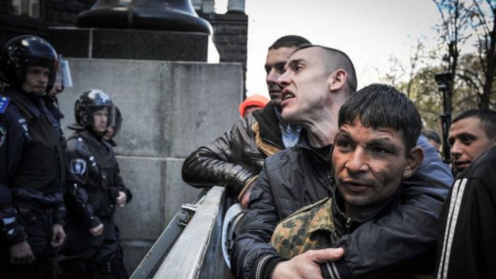 Шахтарський бунт на-гора: боротьба за зарплату чи ігри олігархів?