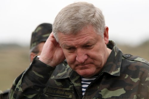 Президент стреножил разрушителя армии времен Януковича. ДОКУМЕНТ