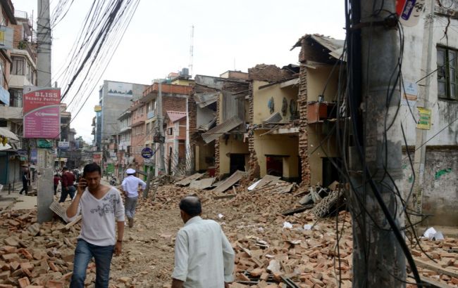 Число жертв разрушительного землетрясения в Непале превысило 5000 человек