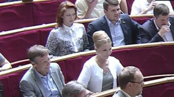 Слово за слово. Яценюк и Тимошенко устроили перепалку в Раде. ВИДЕО