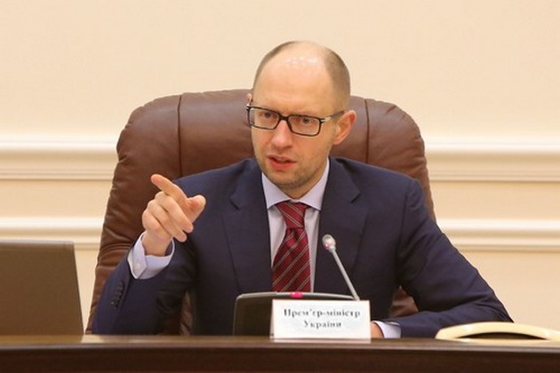 Яценюк посылает министров в Донбасс