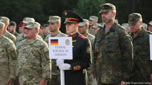 Германия посылает своих военных в Украину