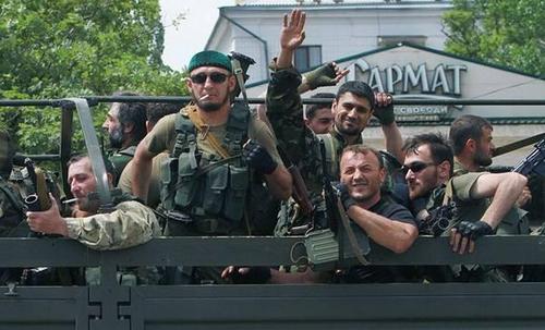 «Ополченцы» в шоке от мародерства чеченского батальона «Восток». ВИДЕО