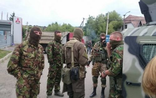 Бойцов Правого сектора обнаружили в 15 км от Мукачево и окружили
