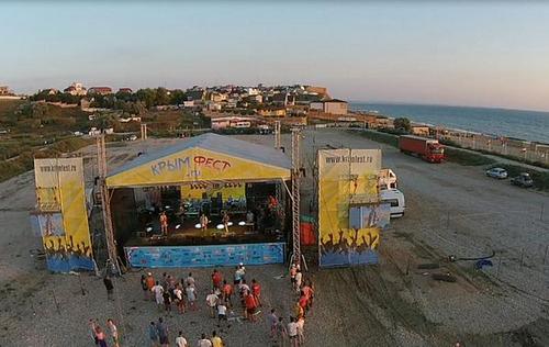 Рок-фестиваль в оккупированном Крыму впечатлил «ажиотажем».ФОТО