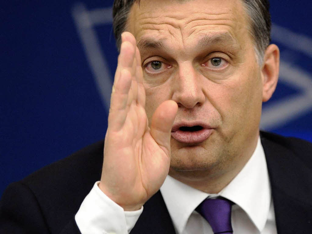 Премьер Венгрии объяснил, почему решил обидеть мигрантов с Балкан