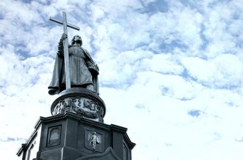 Who is Mister Владимир Великий?