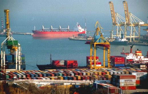 Ильичевский морской порт заблокирован: проводятся следственные действия