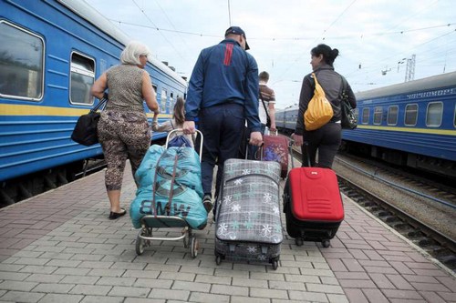 За границей нелегально работает 40% украинцев