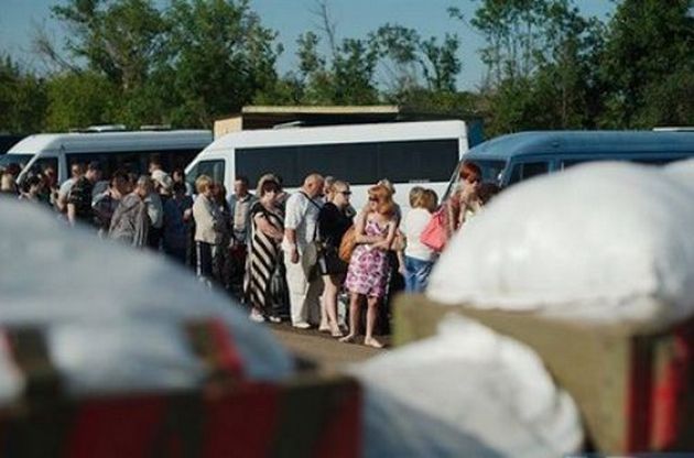 «Цыганские» уловки контрабандистов Донбасса: обколотые старики и дети, беременные в обмороке