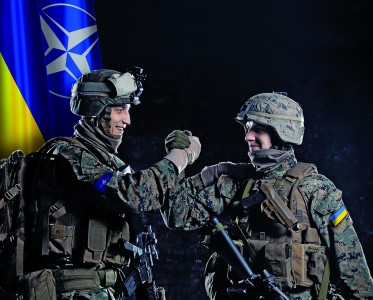 НАТО будет играть с Украиной в «кошки-мышки» так же, как и ЕС