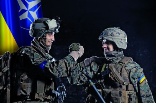 НАТО будет играть с Украиной в «кошки-мышки» так же, как и ЕС