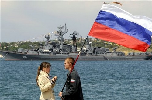 Неуставные отношения в Крыму: Здравствуйте, товарищи предатели!