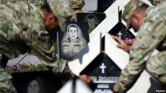 Грузинский сценарий для Украины: политологи о войне 2008 года