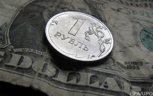 Нефть и валютная паника обвалили рубль до полугодичного минимума