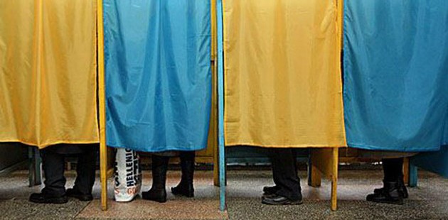 Тука и Жебривский определили, в каких населенных пунктах выборы проводить опасно