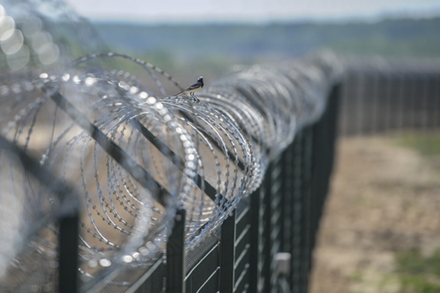 Россия собирается отгородиться забором от Донецкой области