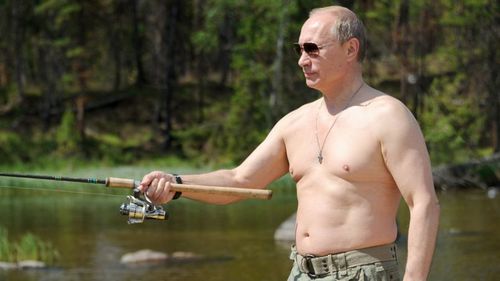 Полуголый Путин попал на обложку православного гей-календаря. ФОТО