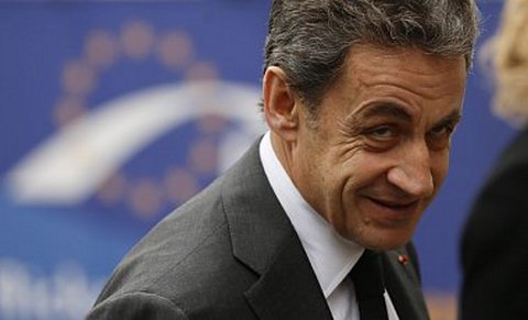 Саркози потребовал вернуть Россию в G8 и прекратить «холодную войну» с ней