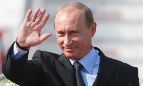 Дотянуться до «тела»: Путина в Крыму встречала наэлектризованная толпа. ВИДЕО