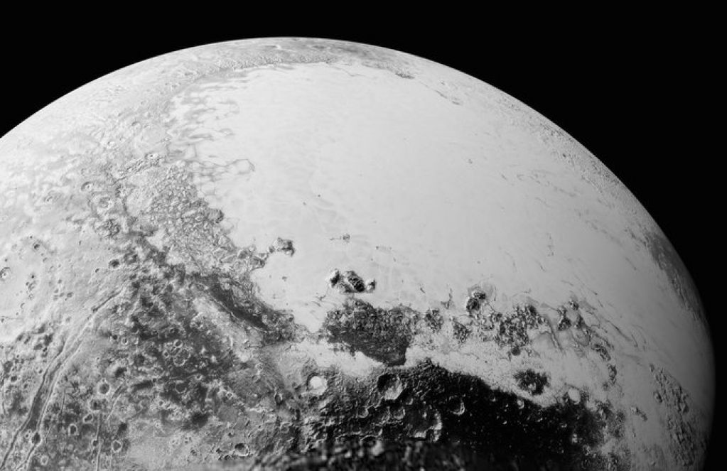 New Horizons передал новые впечатляющие снимки Плутона. ФОТО