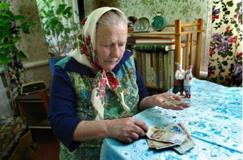 Отдать долгов в десять раз больше, а к пенсиям прибавить в десять раз меньше