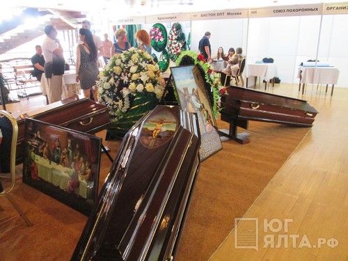 Гроб в аренду: в России появилась новая погребальная услуга