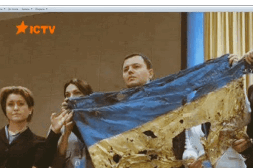 Украинскую делегацию из-за расстрелянного флага вывели из зала Генассамблеи. ВИДЕО