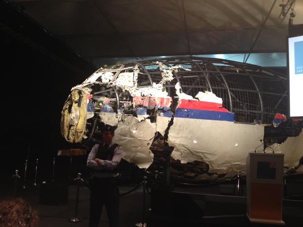 Родственникам жертв MH17 сообщили выводы следственной комиссии Нидерландов 
