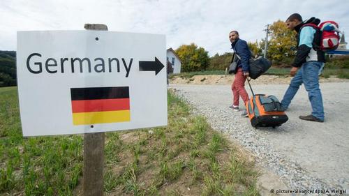 В Германии предлагают депортировать больше беженцев