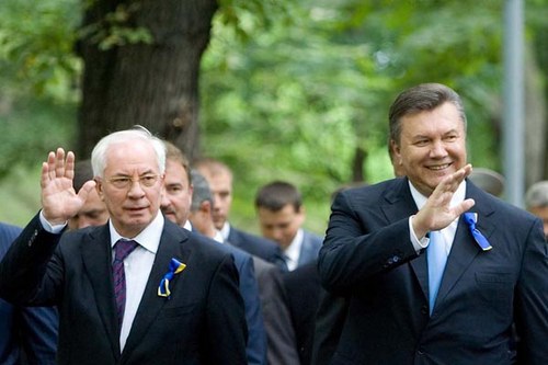 Изгнанные из Украины Януковичи и Азаровы наняли самых дорогих адвокатов