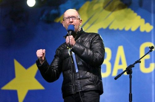 Яценюк готов выполнить требование Майдана — сменить власть. ВИДЕО