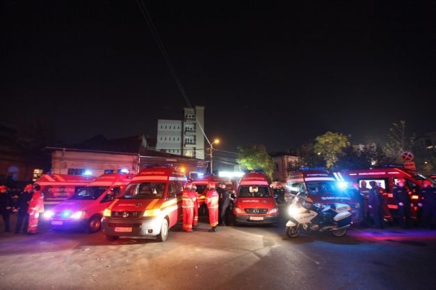 В ночном клубе Бухареста случился пожар. Погибли более 20 человек. ФОТО, ВИДЕО