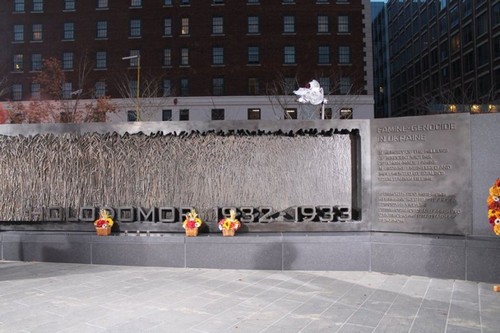 В Вашингтоне  открыли Мемориал жертвам Голодомора. ФОТО