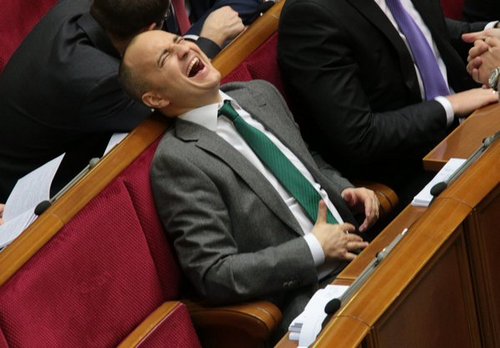 ФотоЛикс: Депутаты в Раде — смех да и только. ФОТО 