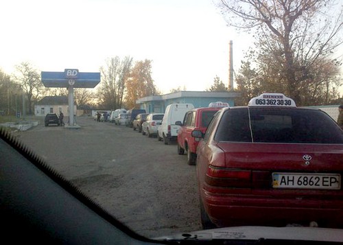 В ДНР топливный кризис: бензина нет, цены, как в Москве. ФОТО