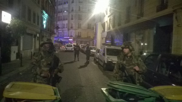 Теракты в Париже: сбежавшие заложники рассказали о расстрелах в концертном зале «Батаклан»
