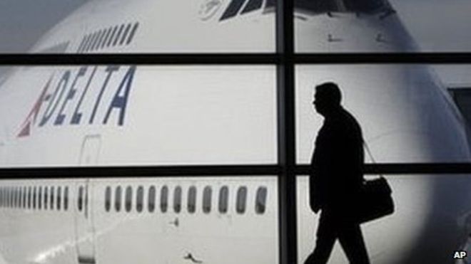 Американские авиаперевозчики отменяют рейсы в Париж